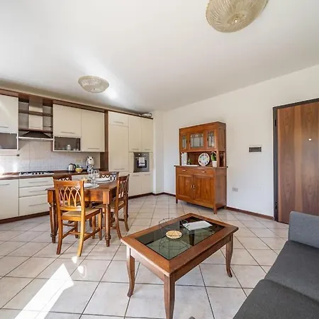 Policlinico - Grazioso E Free Parking Apartment Modena